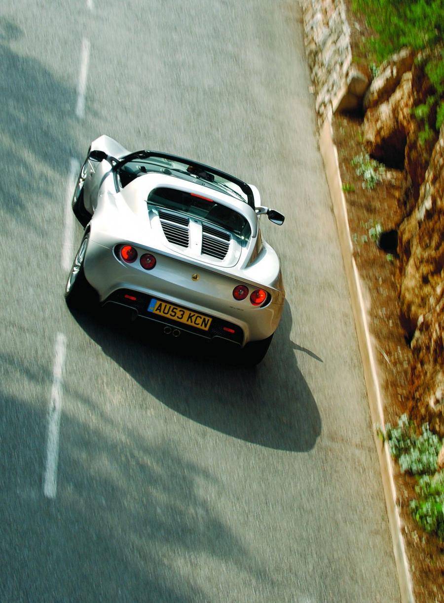  Lotus Elice 2002 года  (фото 10 из 26)